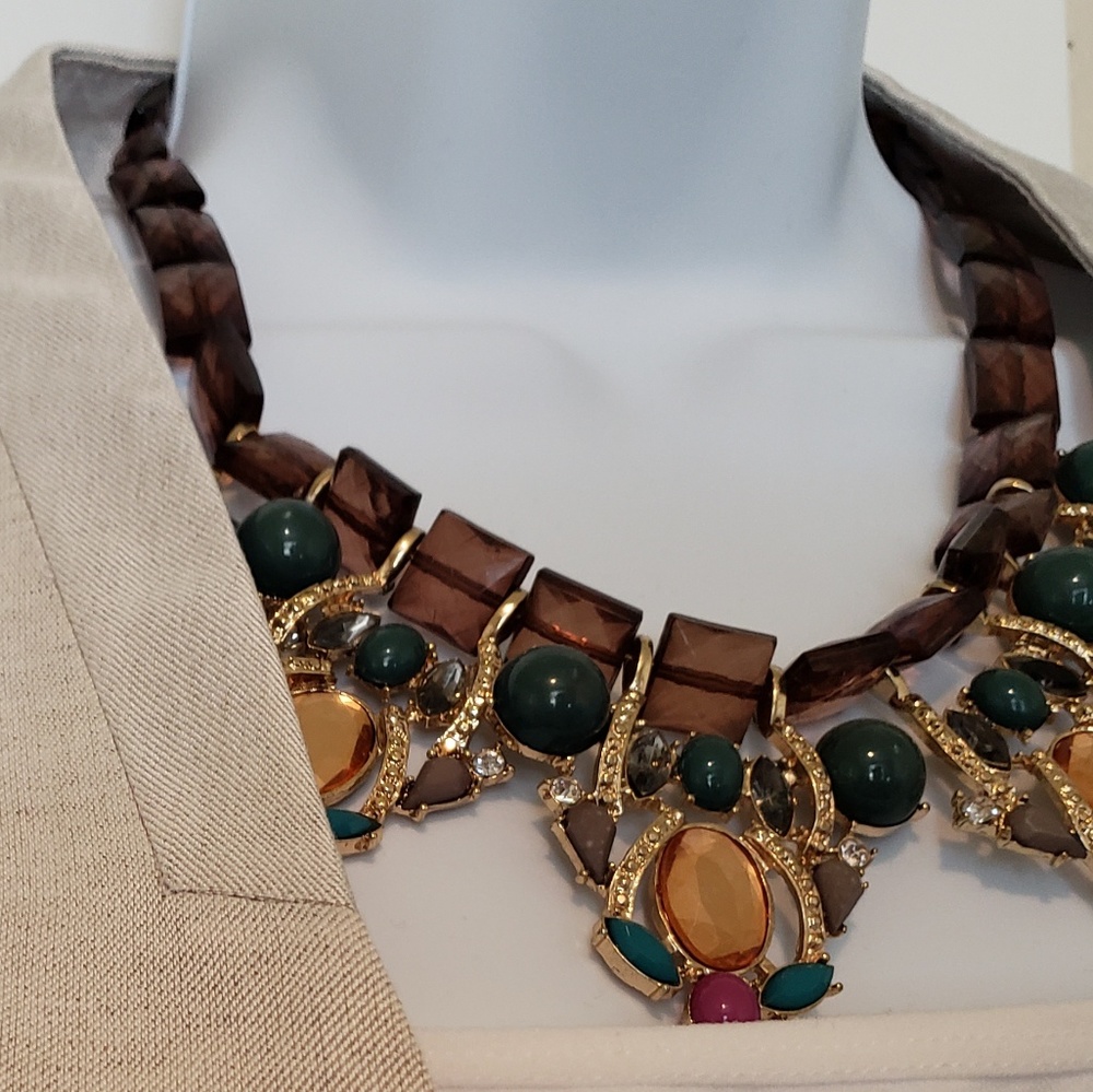 Statement Necklace - Picture 2 of 3